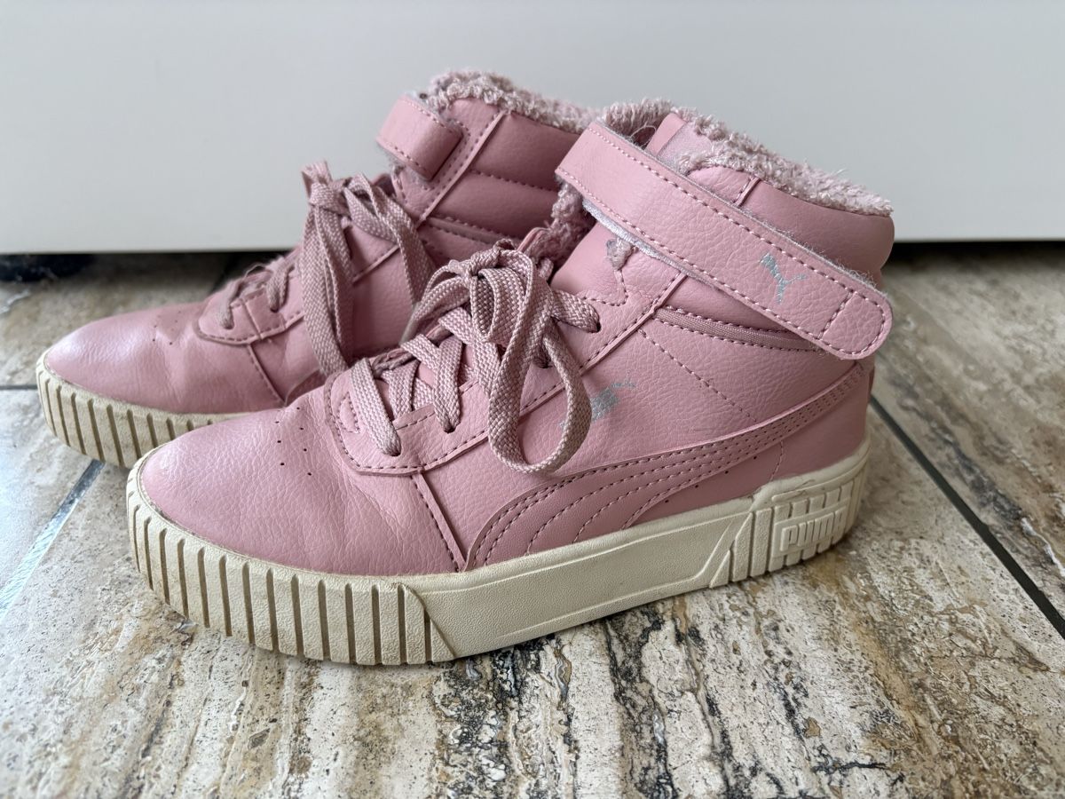 Puma Schuhe für Mädchen: Puma Wintersneaker Grösse 34 – Gebraucht aus Nürensdorf von Yellowstone09
