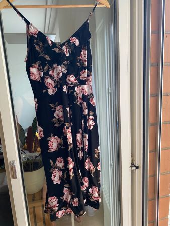 Sommerkleid schwarz Blumenmuster XS Zebra