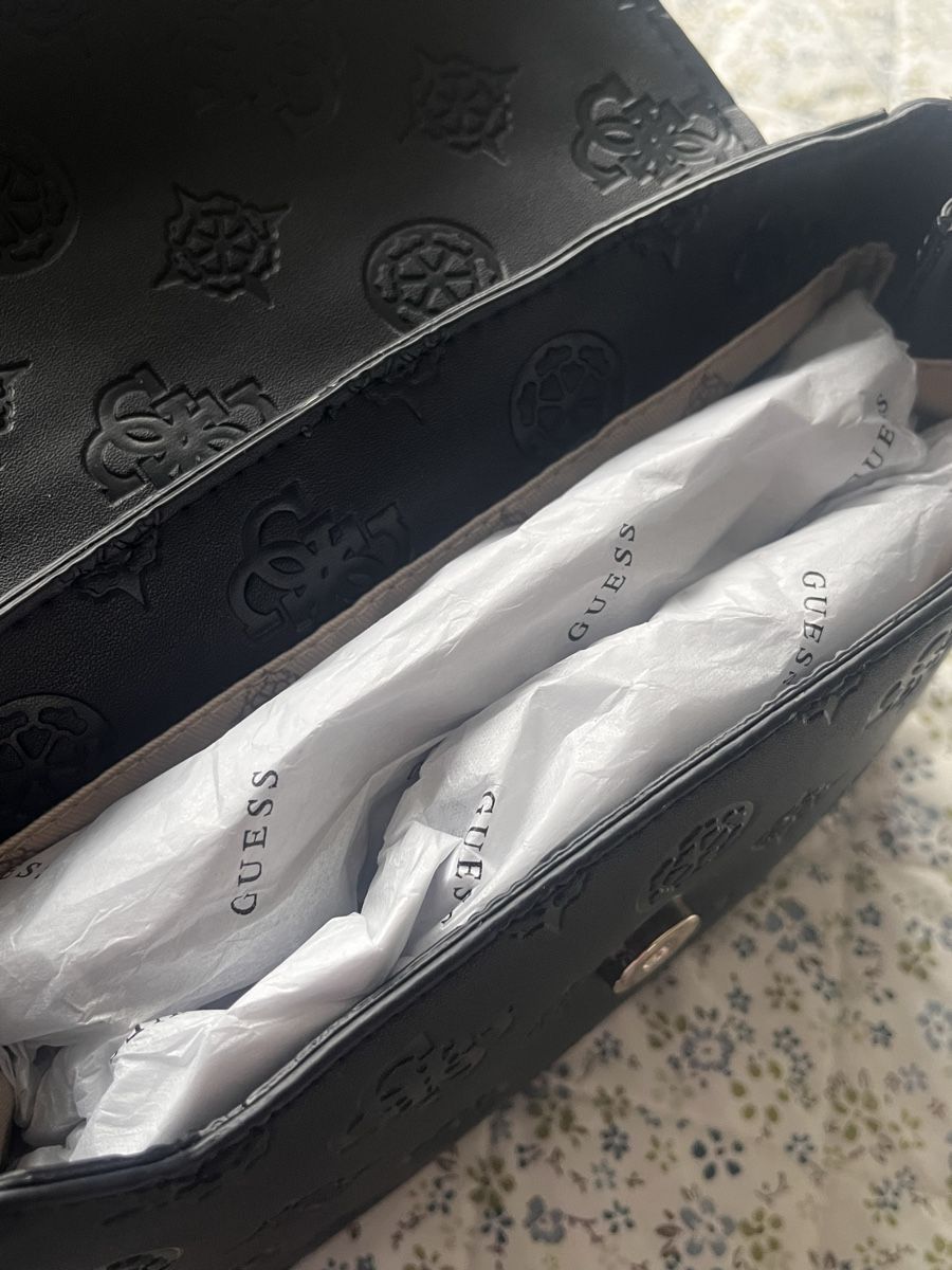 Guess Borse da donna: Tasche Guess – Nuovo (secondo la descrizione) da Altstätten SG venduto da ali_f7vk 3