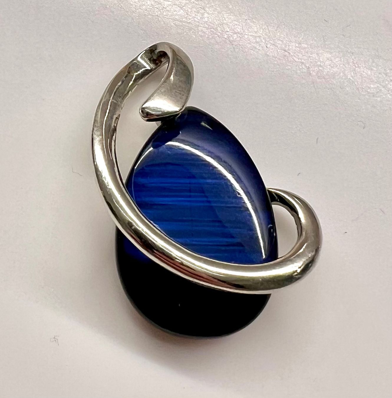 Pendentifs: Modeschmuck Stein – D'occasion à Inwil par TheSwissEagle