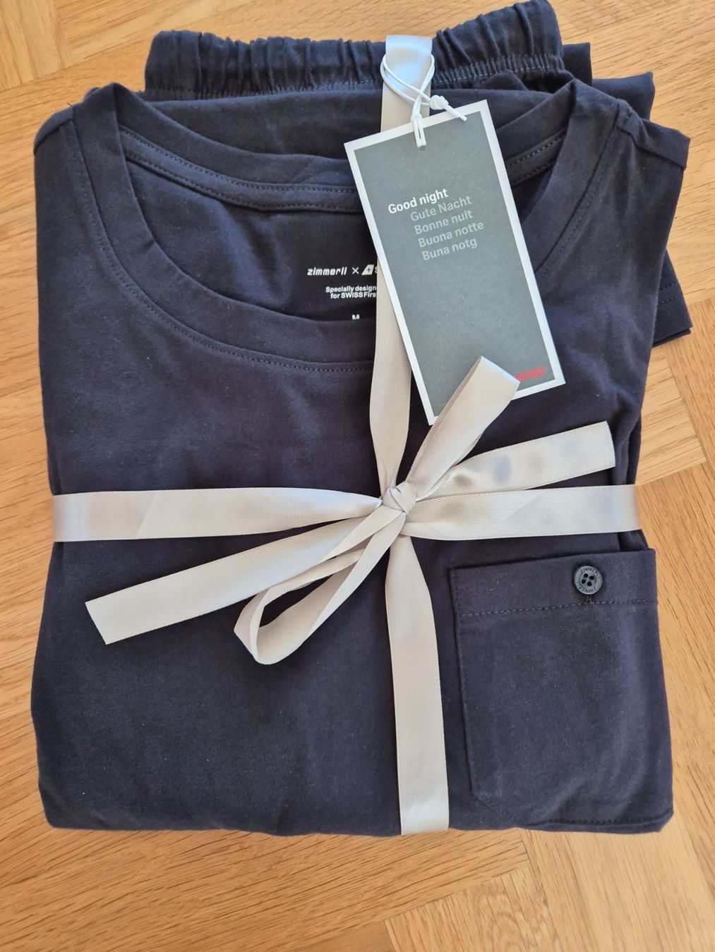 Zimmerli Pyjamas: Swiss First Class Pyjama Grösse M – Neu und originalverpackt aus Zürich von thomastbbauer 4