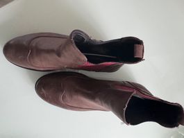 3 Paar verkaufte Schuhe