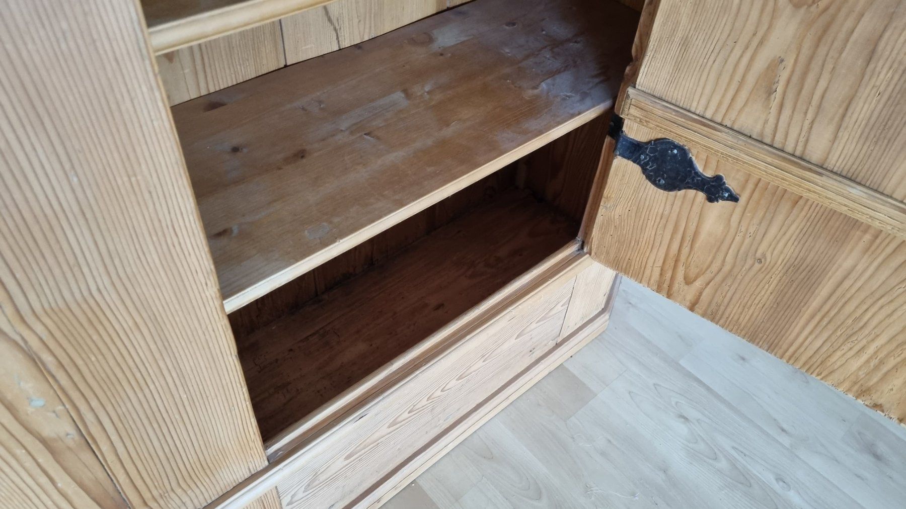 Armadi: Barockschrank Thurgau 1760 – Usato da Lyss venduto da bbay 5