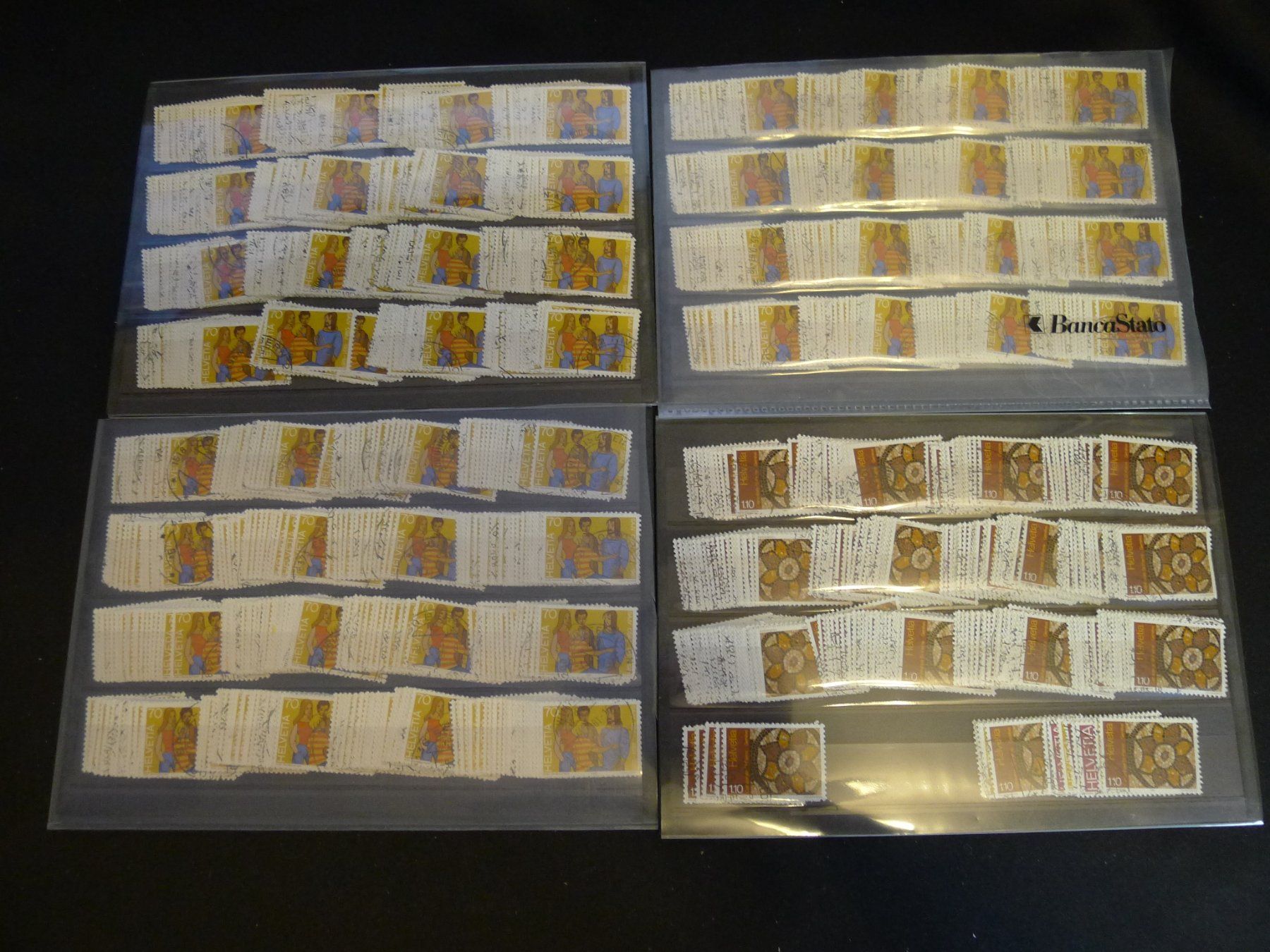 Tutti i francobolli: Schweizer Briefmarken Dubletten auf Steckkarten 1978-1981 – Usato da Dagmersellen venduto da q1w2e3r4 5