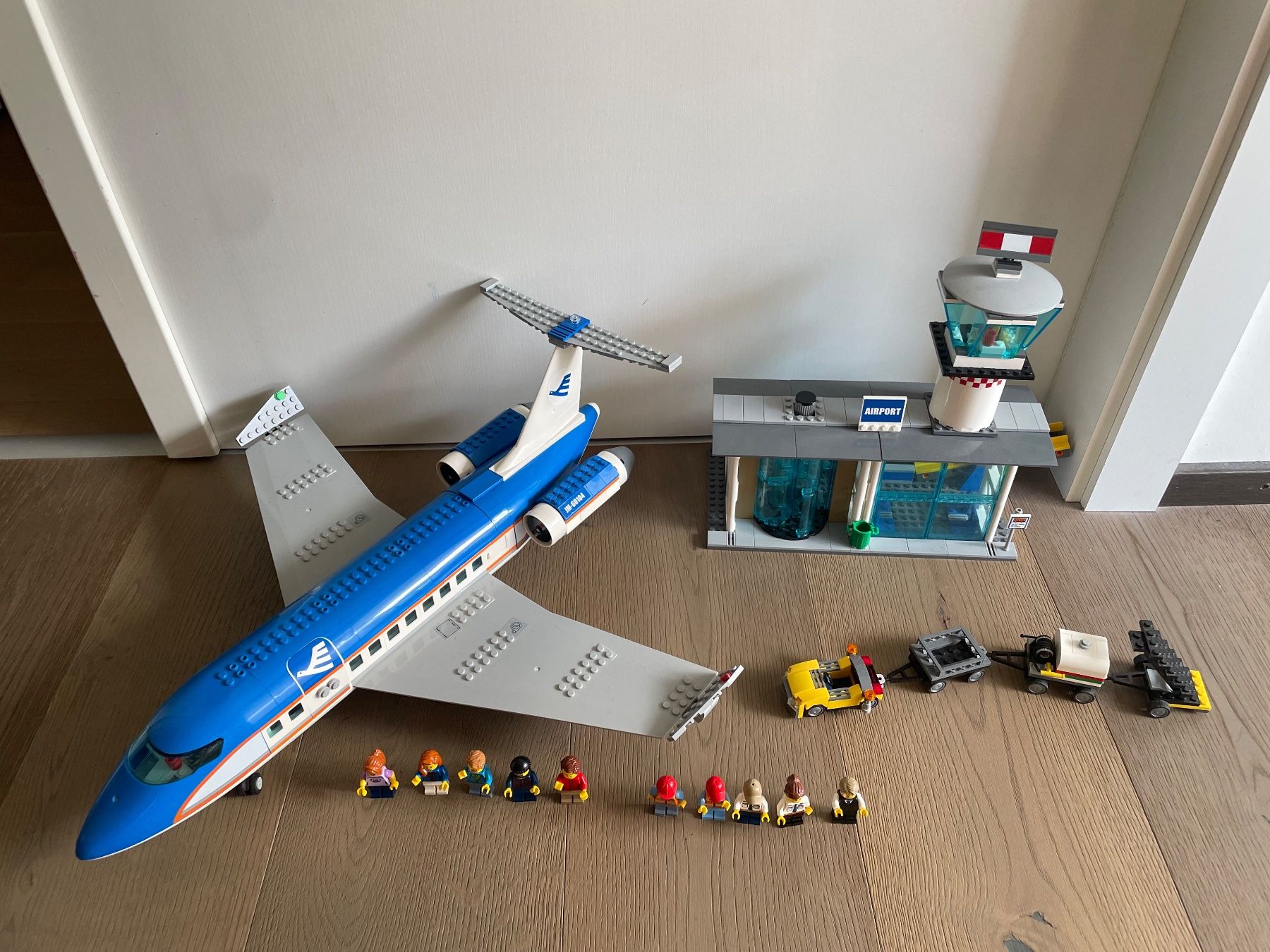 Lego Kit di costruzioni: Lego 60104 Le terminal pour passagers – Usato da Satigny venduto da gislerl