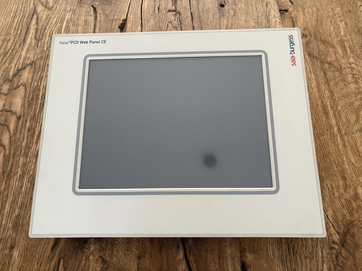 Componenti elettronici: Saia-Burgess Web Panel EPC LX 1500tc Embedded Industrial PC – Usato da Sarmenstorf venduto da Tinkao10