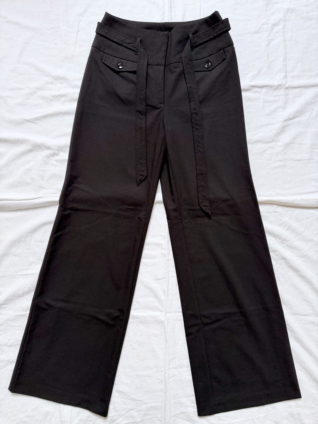 H&M Pantaloni: H&M Hose Gr. 36 - elegant, schwarz, mit Bindegürtel, NEU – Nuovo (secondo la descrizione) da Basel venduto da Solaia28