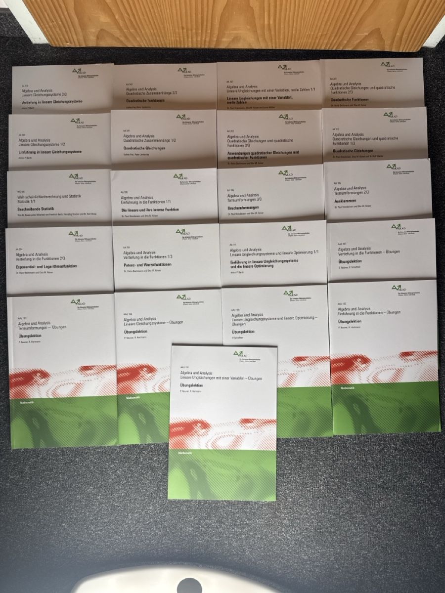 Livres: BM 2 Mathematik AKAD Bücher  – Neuf (Voir description) à Wohlen AG par jan_9l9q