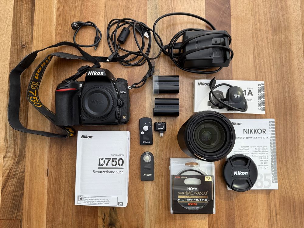 Nikon Appareil photo: Nikon D750 mit Nikkor 24-85mm AF-S Objektiv & tollem Zubehör – D'occasion à Islisberg par Goodvalue