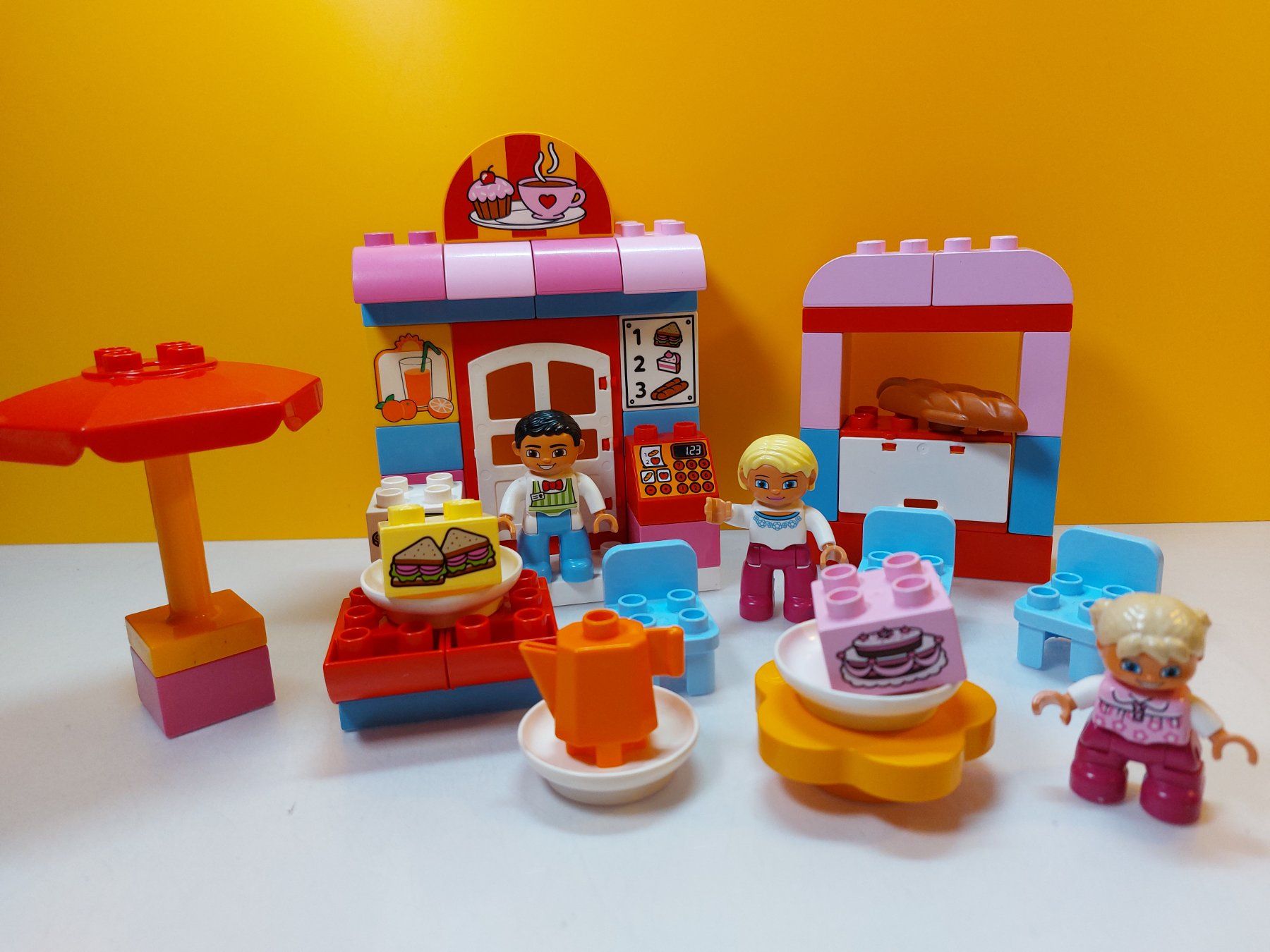 Lego Kit di costruzioni: LEGO Duplo 10587 Café - Komplett – Usato da St.Gallen venduto da TinasBauundSpiel