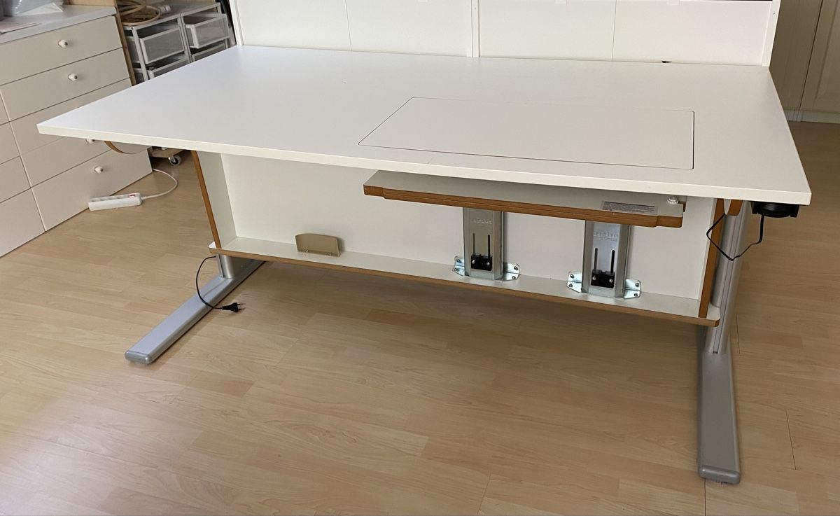 Tische: RMF Nähtisch – Gebraucht aus Büsserach von ga65