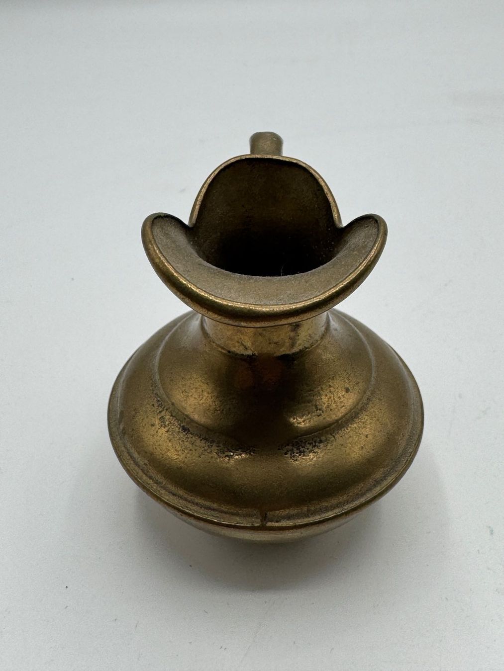 Caraffe: Kleiner Messingkrug – Usato da Sachseln venduto da BONATI01 1