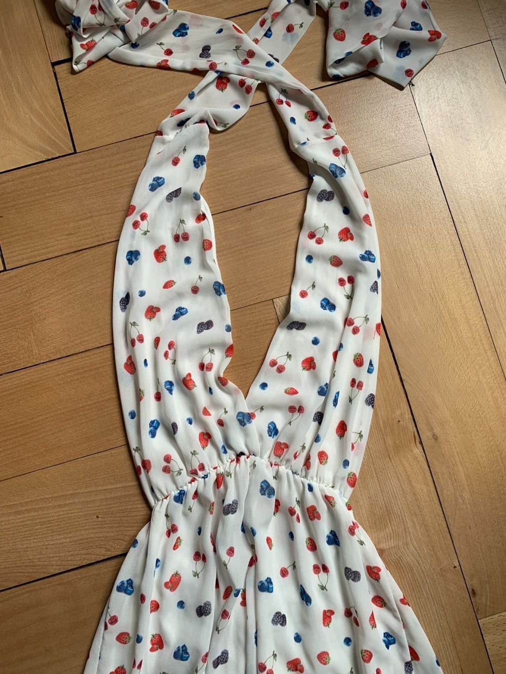 Tute: Jumpsuit weiss mit Früchten - XS – Usato da Zürich venduto da Diazaio 1