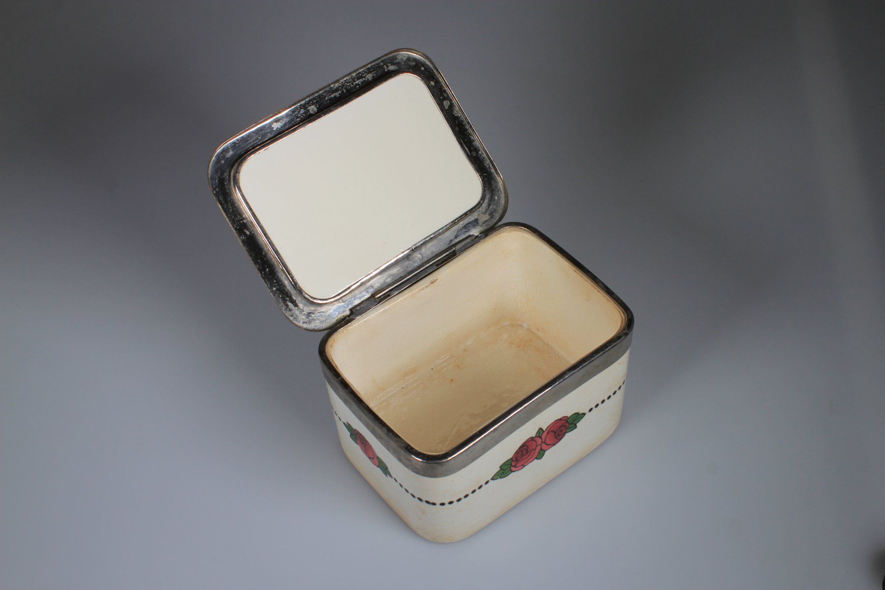Zuckerdosen: Vintage Keramikdose mit Rosen Dekor – Gebraucht aus Basel von IRMAundFRED 2