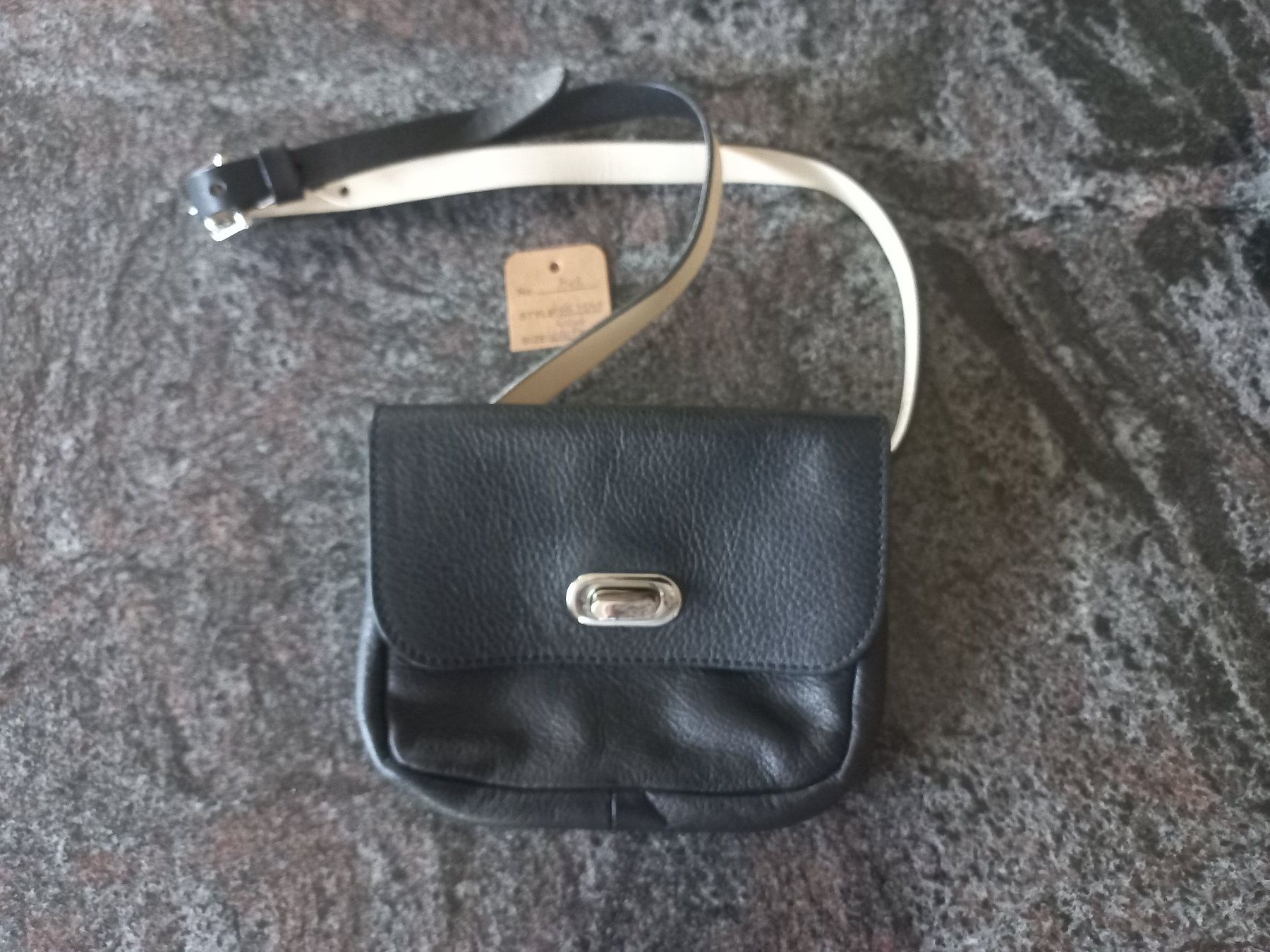 Max Mara Taschen für Damen: Max Mara kleines Ledertäschli – Gebraucht aus Kaufdorf von EdelmannPaPrintGmbH