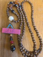 Vintage Boho Halskette Holzperlen mit dreieckigem Anhänger