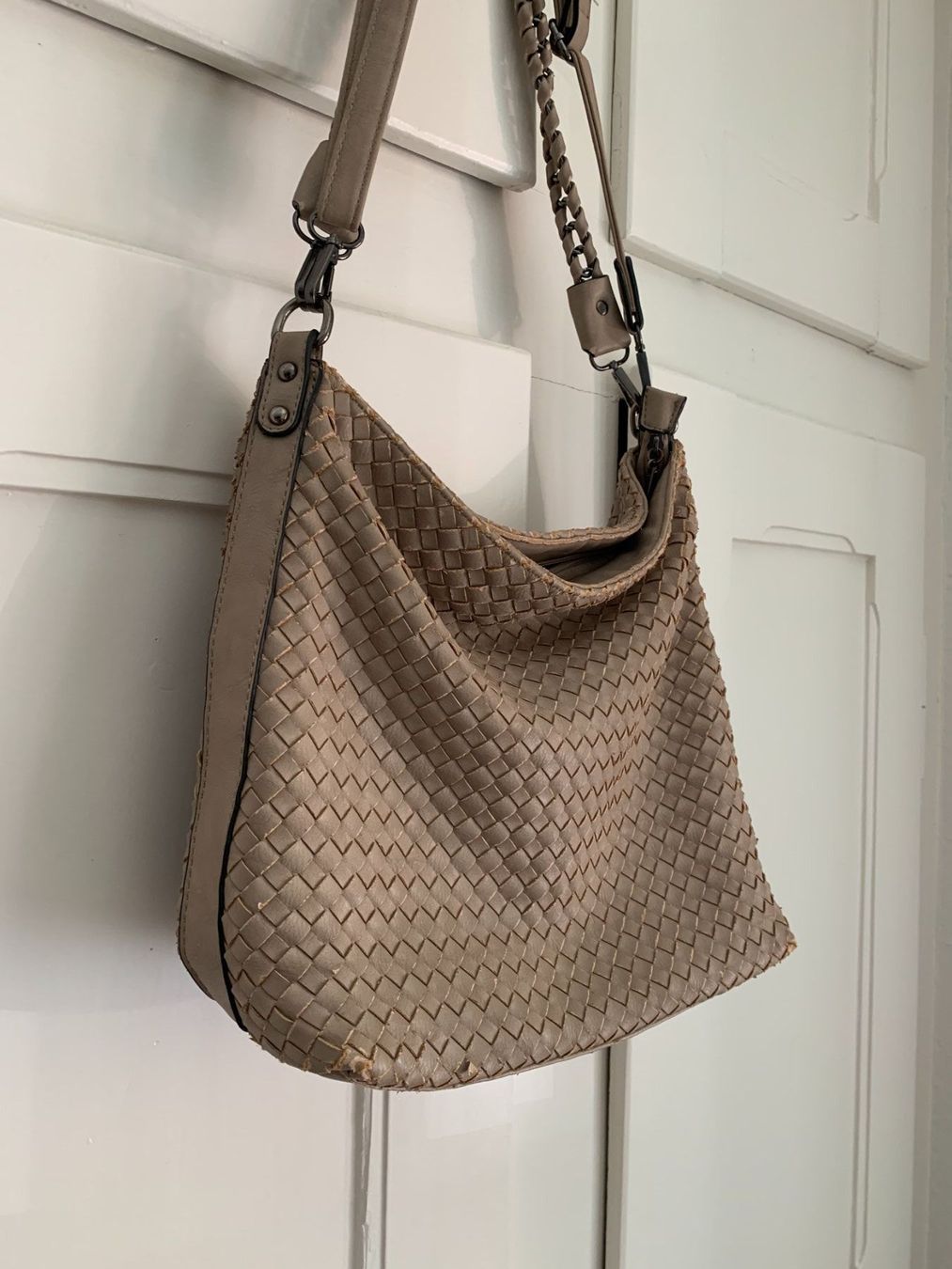 Taschen für Damen: ETERNEL - Umhängetasche taupe – Gebraucht aus Zürich von Diazaio 1