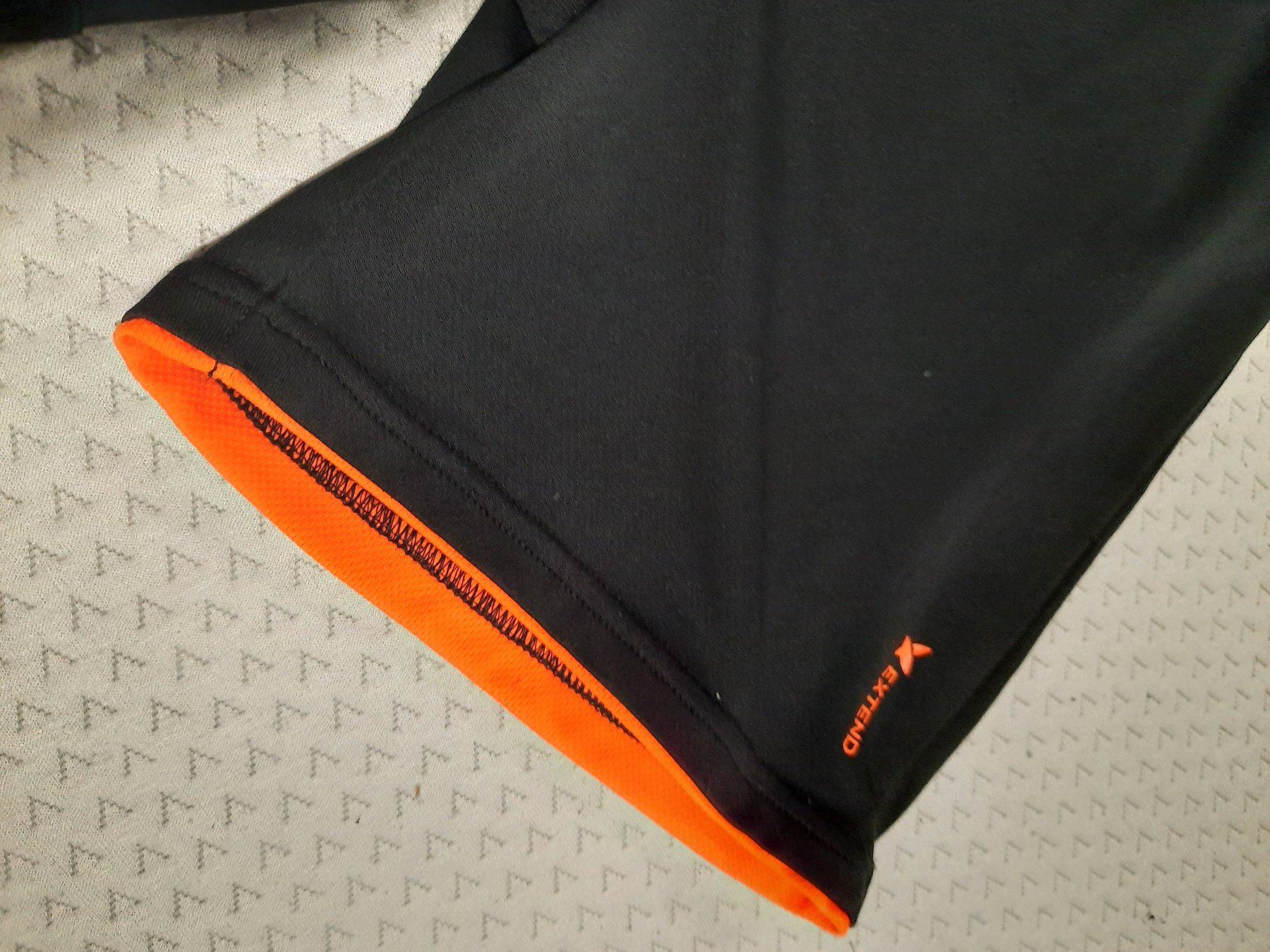 Hosen: 2 x Sporthosen Gr. 152 von Extend – Gebraucht aus Rothrist von Ellie 1