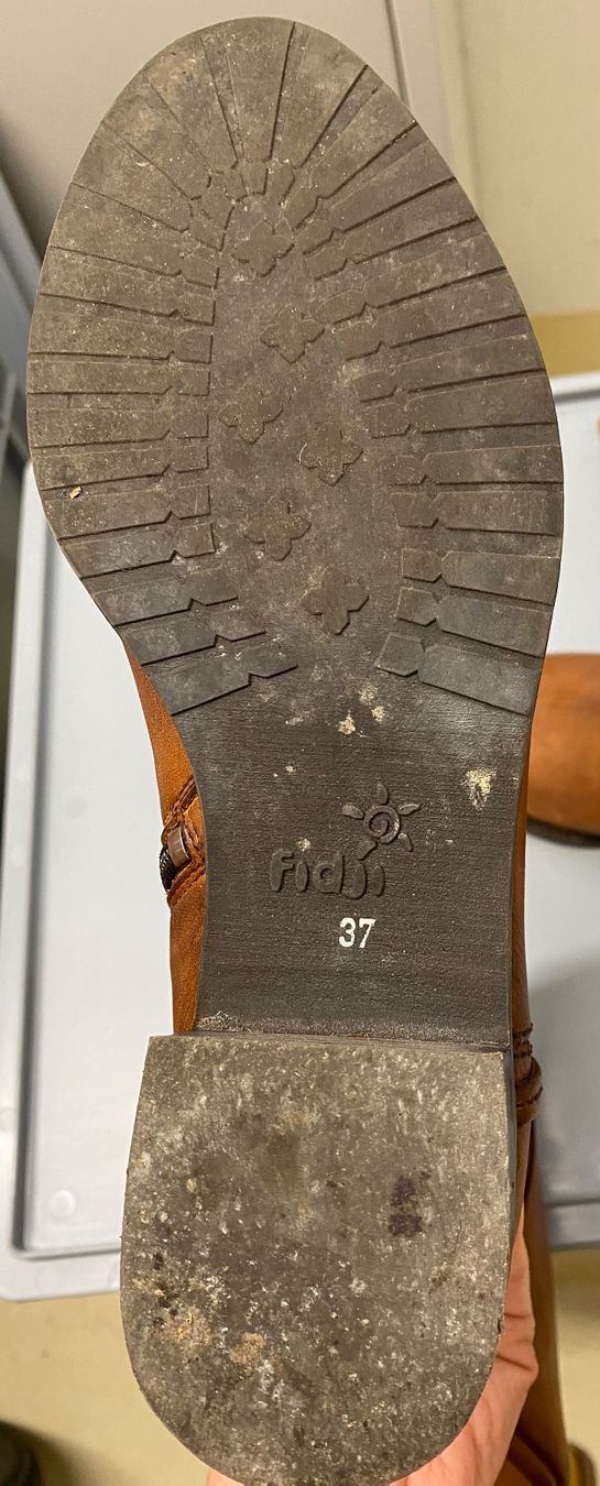 Damenschuhe: Wunderschönen Lederstiefel – Gebraucht aus Winterthur von Ruby_3 4