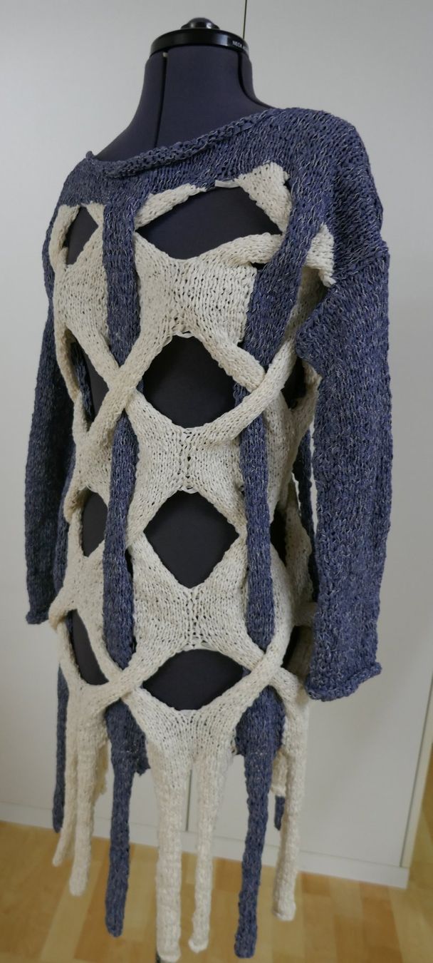 Maglioni & Felpe: Einzigartiger, handgestrickter Pulli - ein Hingucker – Usato da Balgach venduto da Domenica0 1