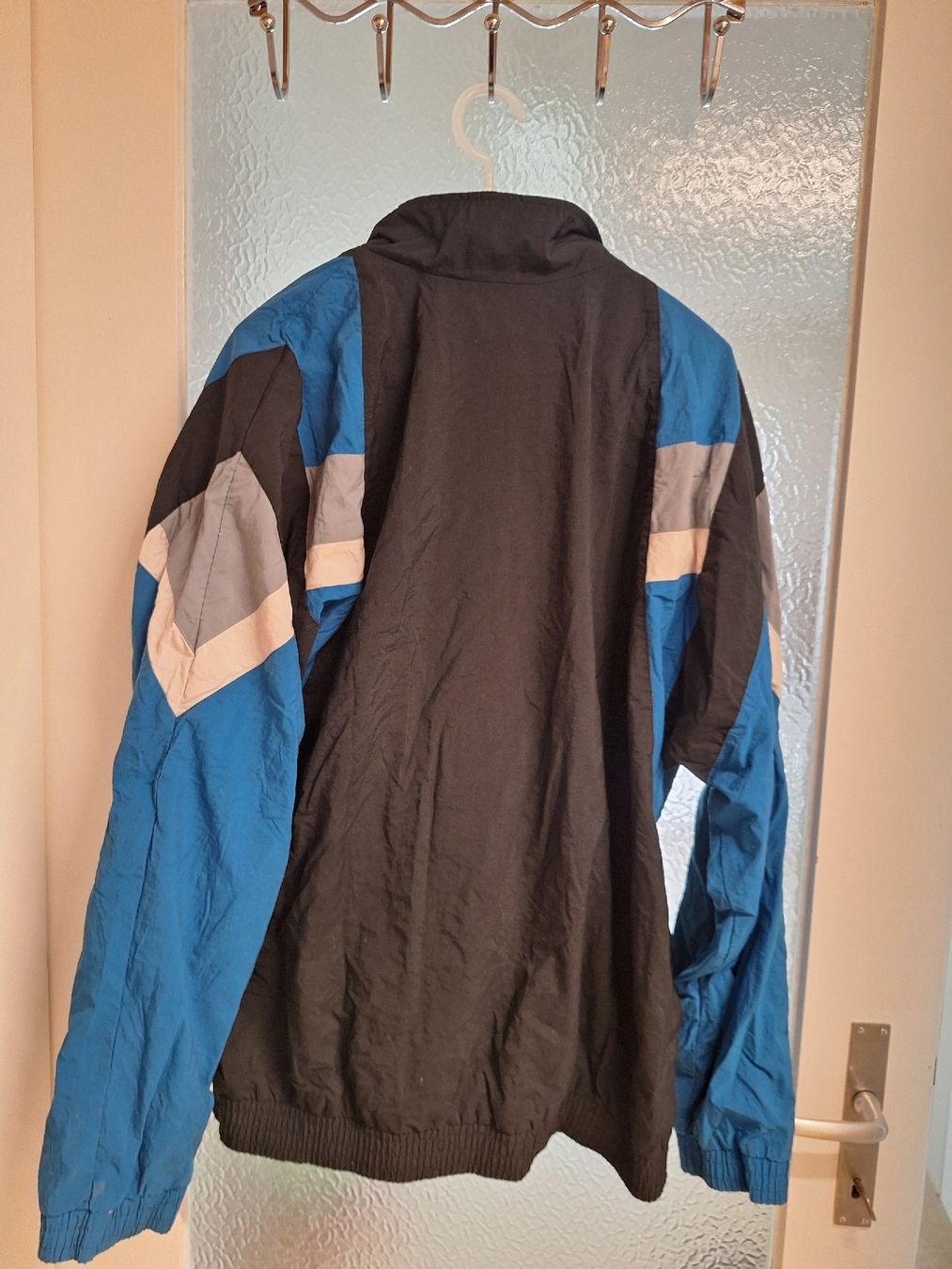 Giacche: Adidas 90s Jacke – Usato da Pfäffikon SZ venduto da TobyPeterson 1