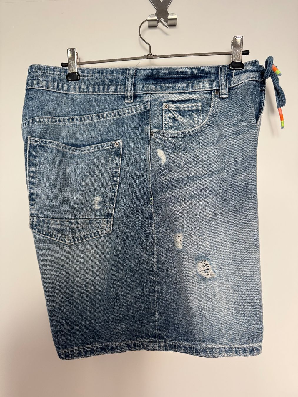 Esprit Jeans: Jeans Shorts Damen Grösse 29, edc Esprit – Usato da Niederhasli venduto da Erwied 3