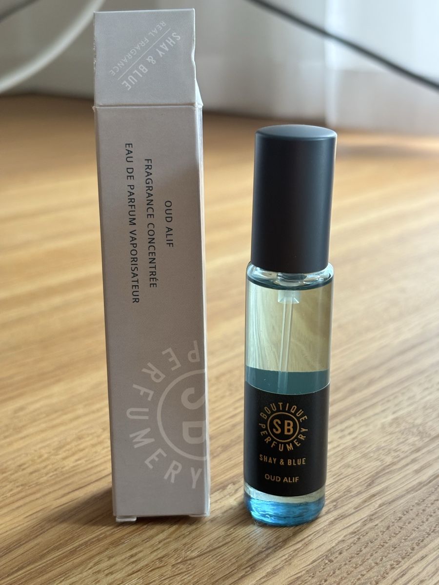 Parfum & Eau de Toilette: Shay & Blue Oud Alif EdP 10 ml  – Gebraucht aus Zürich von Thetimtam