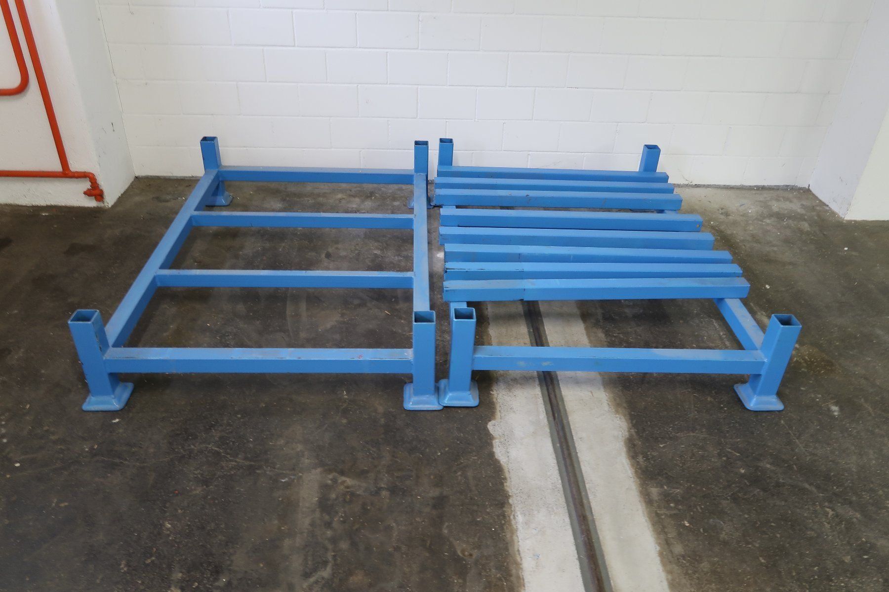 Pallets: Zwei Stapelgestelle / Barelle – Usato da Oberrohrdorf venduto da thw2011 2