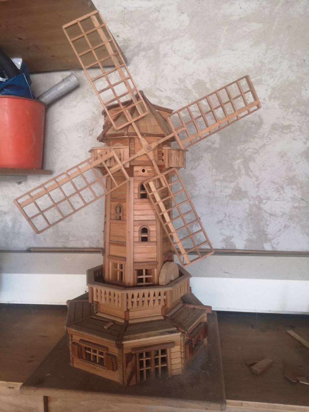 Tutte le decorazioni: Holzmühle – Usato da Sissach venduto da cor_n2dt