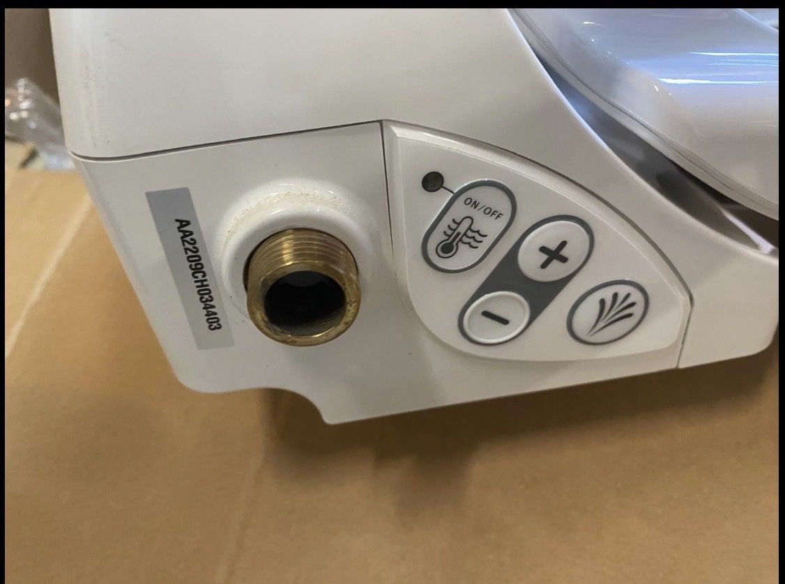 Docce: Geberit dusch wc Deckel 4000 – Usato da sargans venduto da arbon- 2