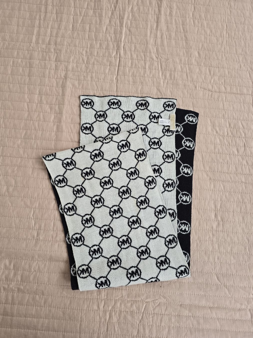 Michael Kors Foulard & Sciarpe: Michael Kors Schal 160 x 25 cm – Usato da Rorschacherberg venduto da Olgamedved 3