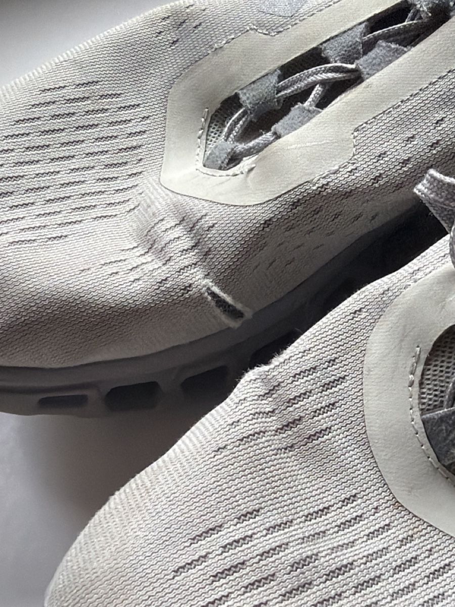 On Scarpe da uomo: On Cloudmonster gris 43 – Difettoso da Zürich venduto da Baff1 3