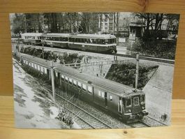 AK La Chaux-de-Fonds mit CMN und SBB Zug