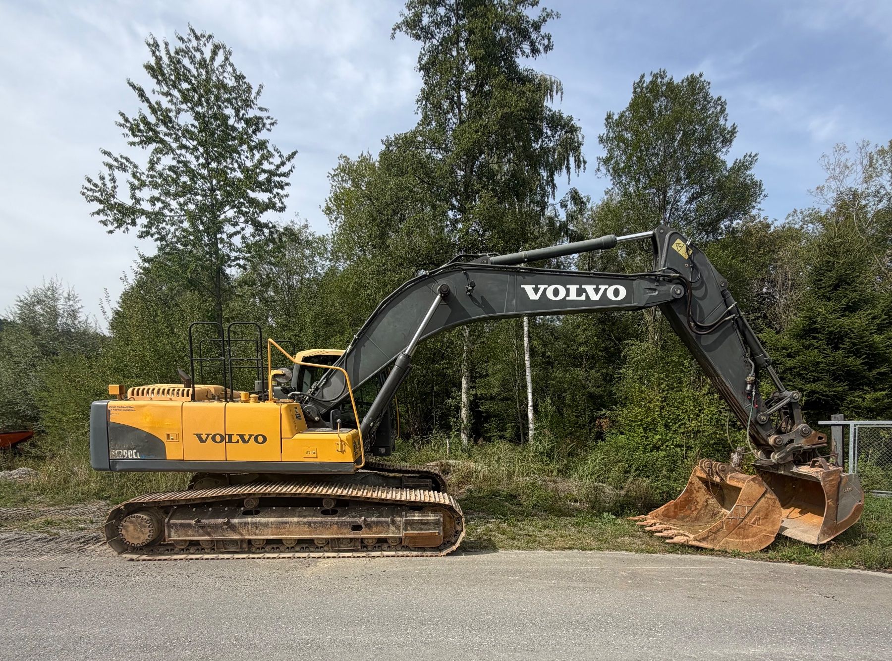 Volvo Escavatori: Volvo Bagger 32Tonnen – Usato da Menziken venduto da TairiBaumaschinen10 2