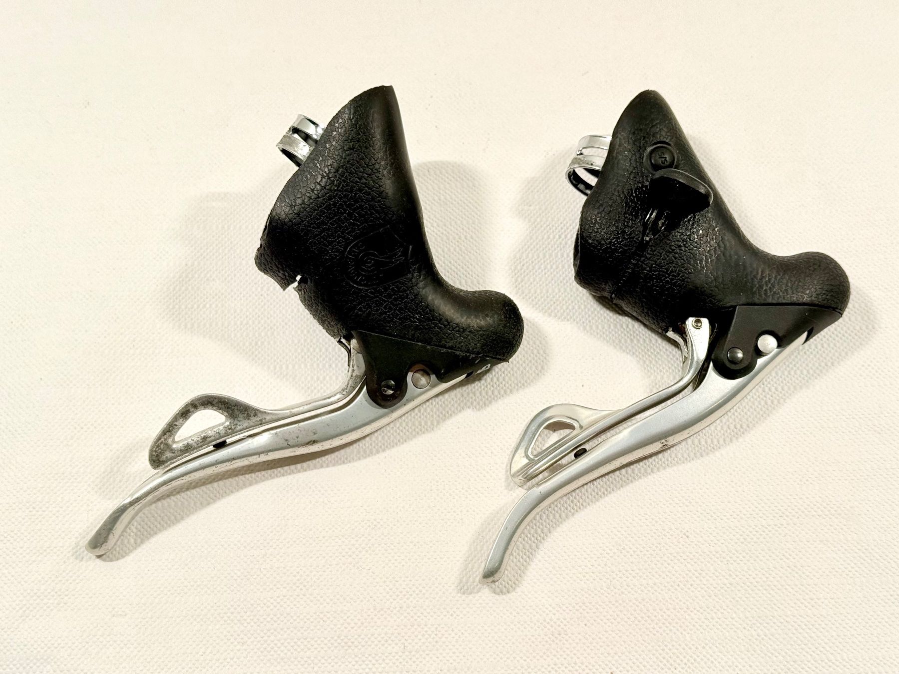 Campagnolo Pezzi di ricambio: Campagnolo CENTAUR Ergopower 9speed 2606 – Usato da Luzern venduto da bikeandbeltcom 1