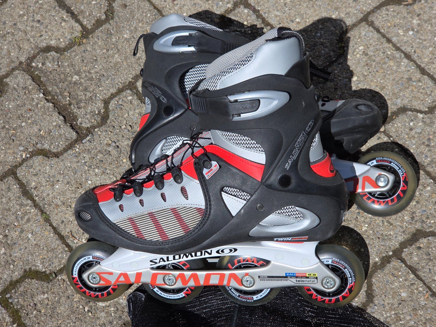 Salomon Pattini in linea & Pattini a rotelle: Salomon Inlineskates Grösse 43 mit Tasche – Usato da Niederlenz venduto da Moki123