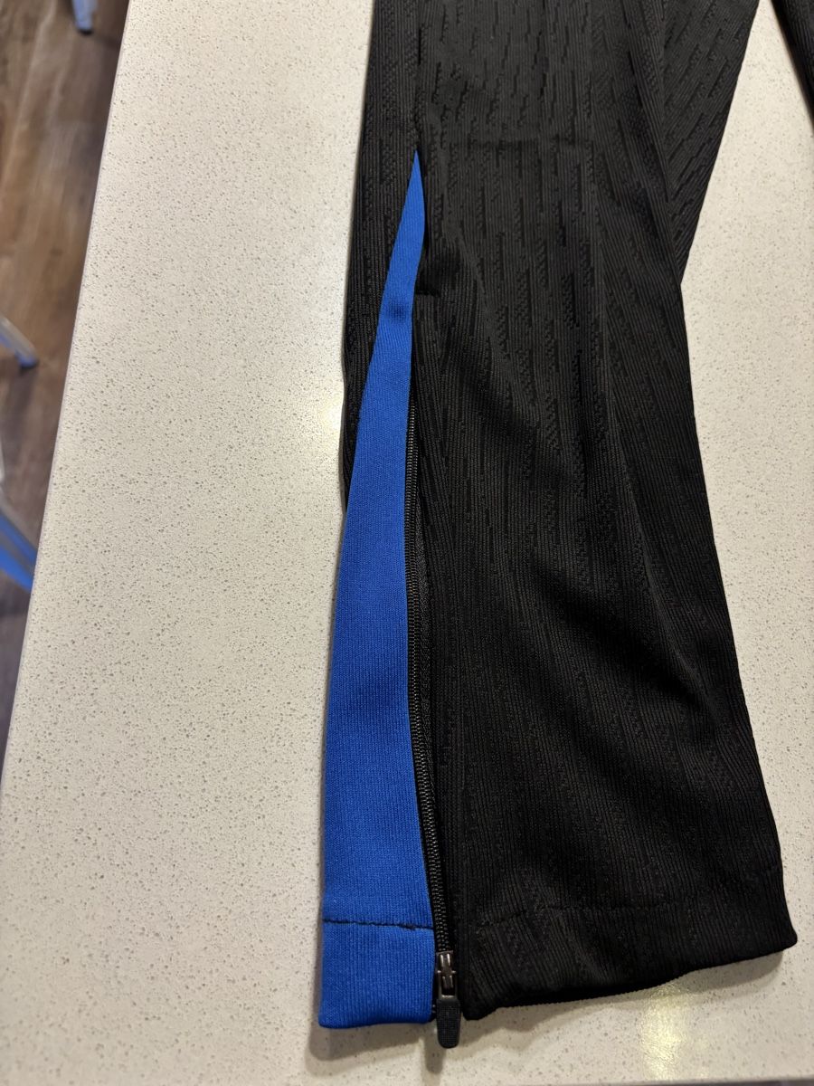 Hosen: PSG Trainerhose M Neu – Neu und originalverpackt aus Winterthur von Gaudea 2