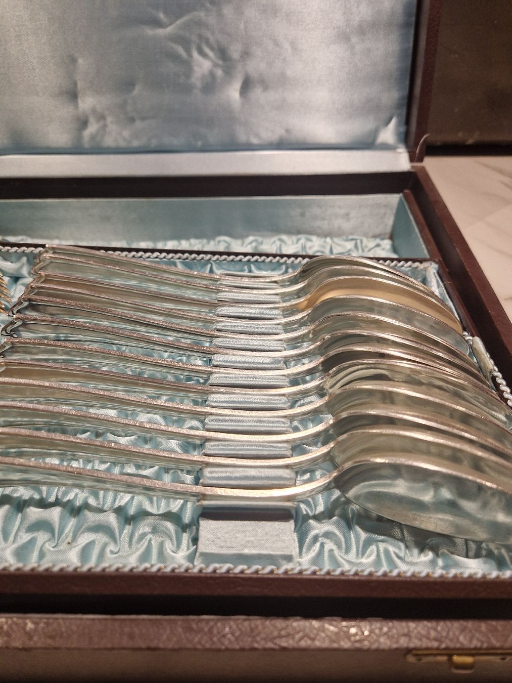Bestecksets: Coffret couverts argenté 47 pieces – Gebraucht aus Sion von Melissa.ischer 1
