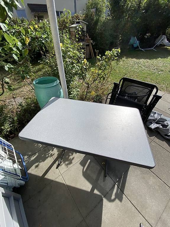 Tavoli: Gartentisch – Usato da Bern venduto da jad_v7zx 1