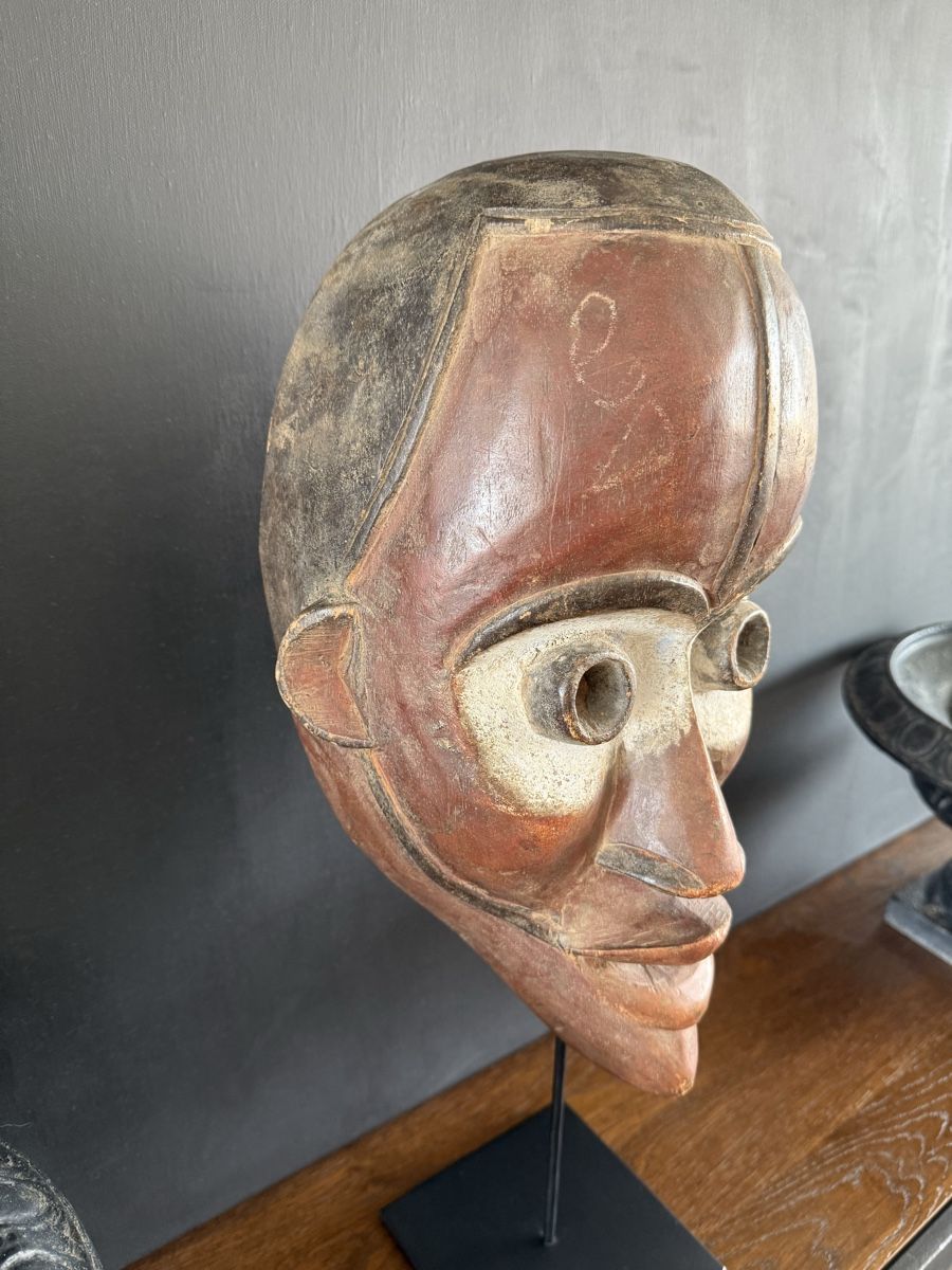 Internationale Kunst: Afrikanische Maske (Kamerun) Art africain Masque – Gebraucht aus Biel/Bienne von newyorker80 1