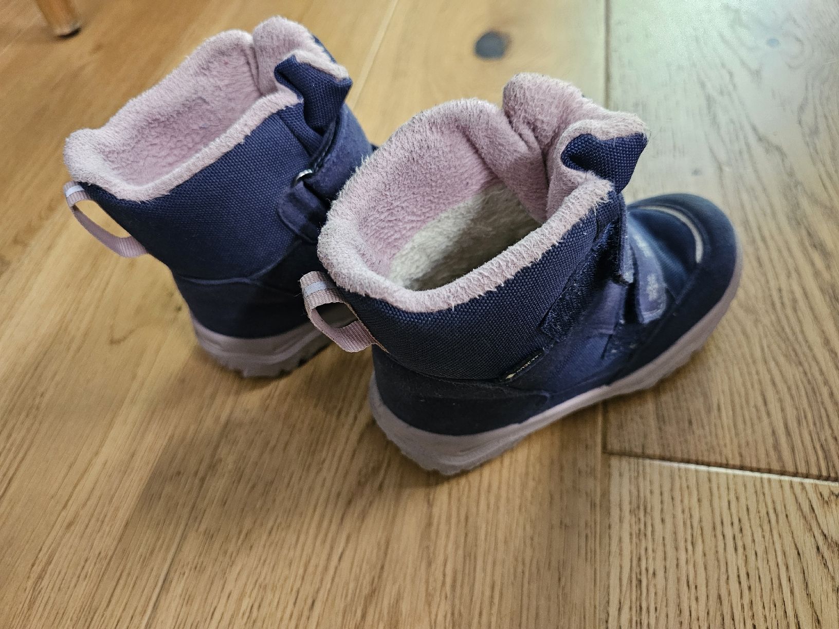 Superfit Scarpe per ragazzi: Kinderschuhe – Usato da Basel venduto da vel_w2tr 2