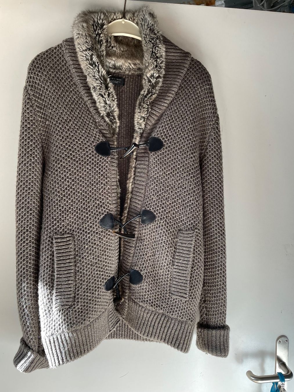 Zara Vestes: Strickjacke Gr. M – D'occasion à Davos Dorf par Erika54