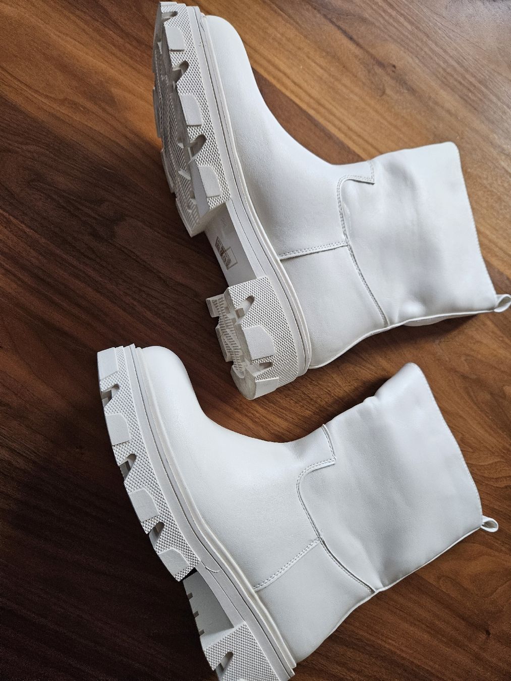 Scarpe da donna: Trendy Weisse Boots Gr.38 – Usato da Langnau am Albis venduto da Alci68 5