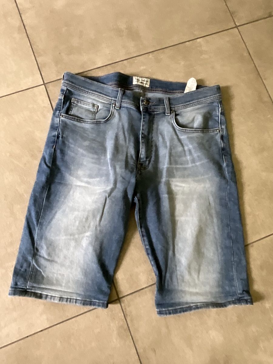 Tom Tailor Jeans: Kurze jeans – Usato da Rüthi (Rheintal) venduto da Many2369