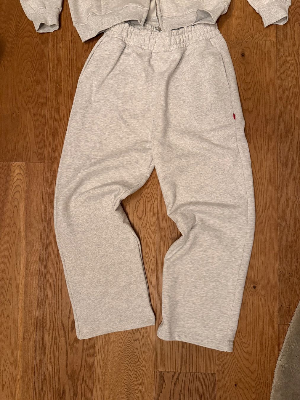 Maglioni & Felpe: 99based tracksuit Grösse L – Nuovo (secondo la descrizione) da Kastanienbaum venduto da bot_bg6h 2