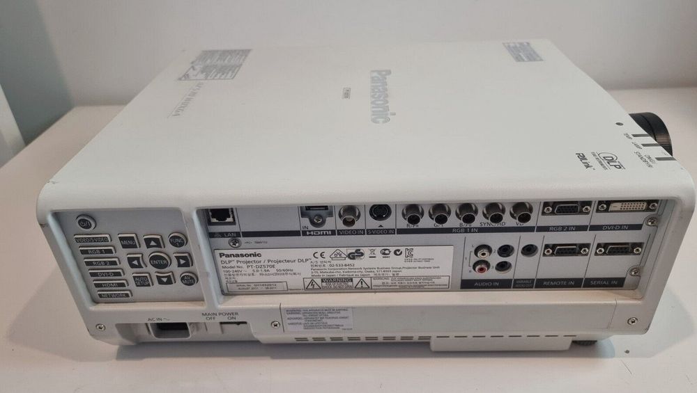 Panasonic PT-DZ570U Projector 1920x1200 (Gebraucht) in Zürich für CHF ...