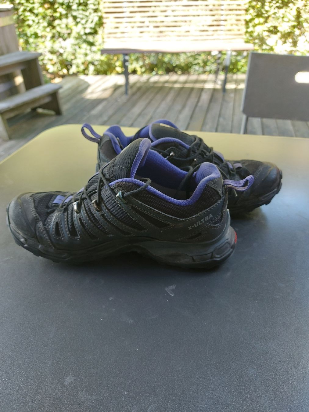 Salomon Scarpe da donna: Freizeitschuhe/Sportschuhe – Usato da Sumiswald venduto da FassBar 6