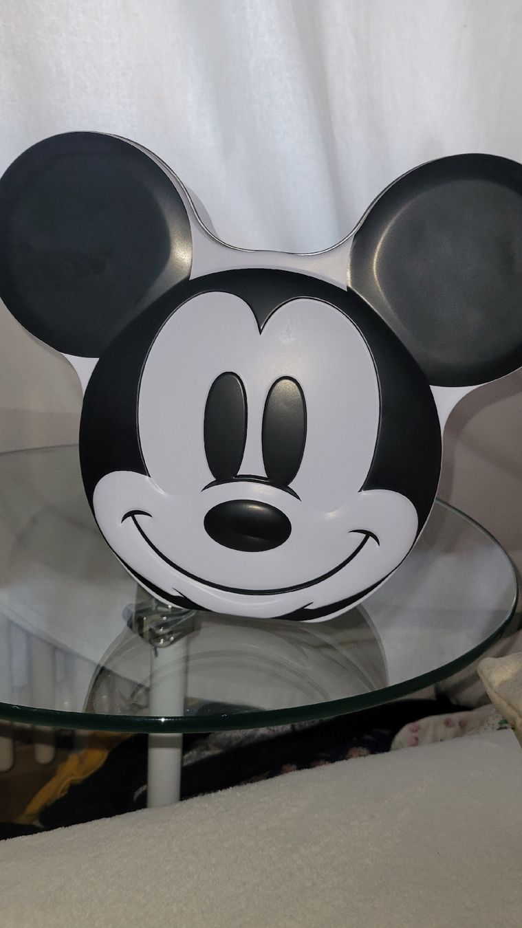 Disney Jouets: Mickey Mouse Blechdose  :,) sucht neues Zuhause  – D'occasion à Horgenberg par Klatschmohnmaria 4