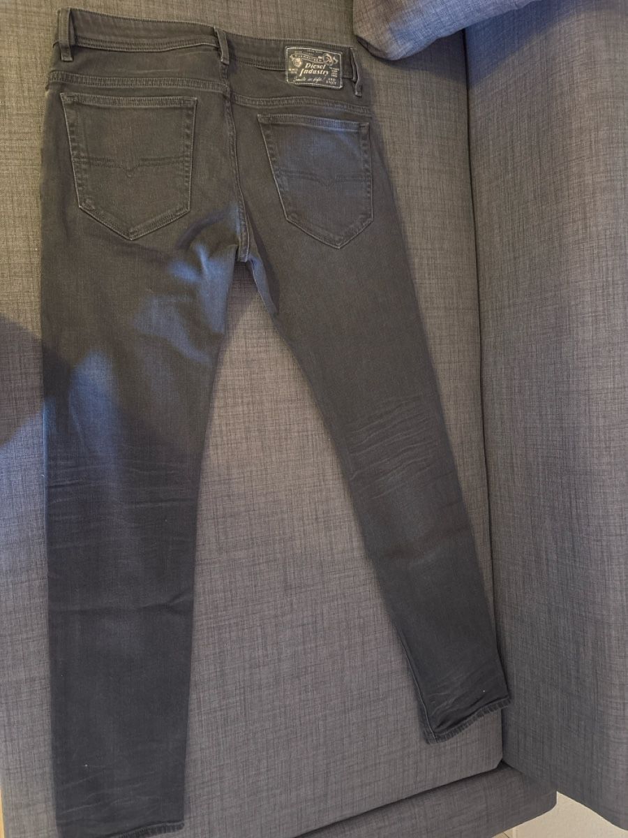 Diesel Jeans: Diesel Jeans – Nuovo e nell'imballaggio originale da Egnach venduto da arm_6pvp 2