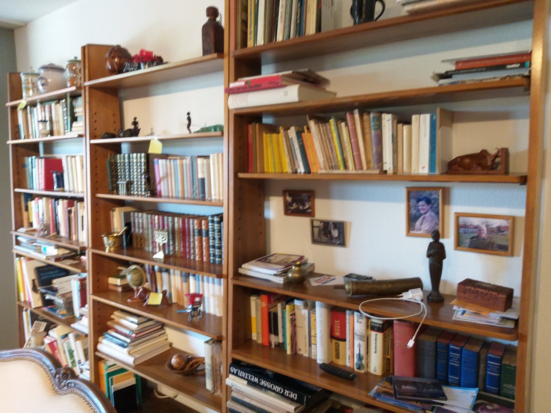Scaffali: Bücherregal Nussbaum/Tanne – Usato da Magden venduto da utsalk